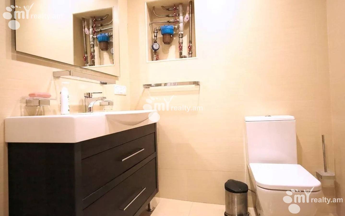 3 bedroom apartment for rent خیابان تامانیان, مرکز شهر ایروان, 158175