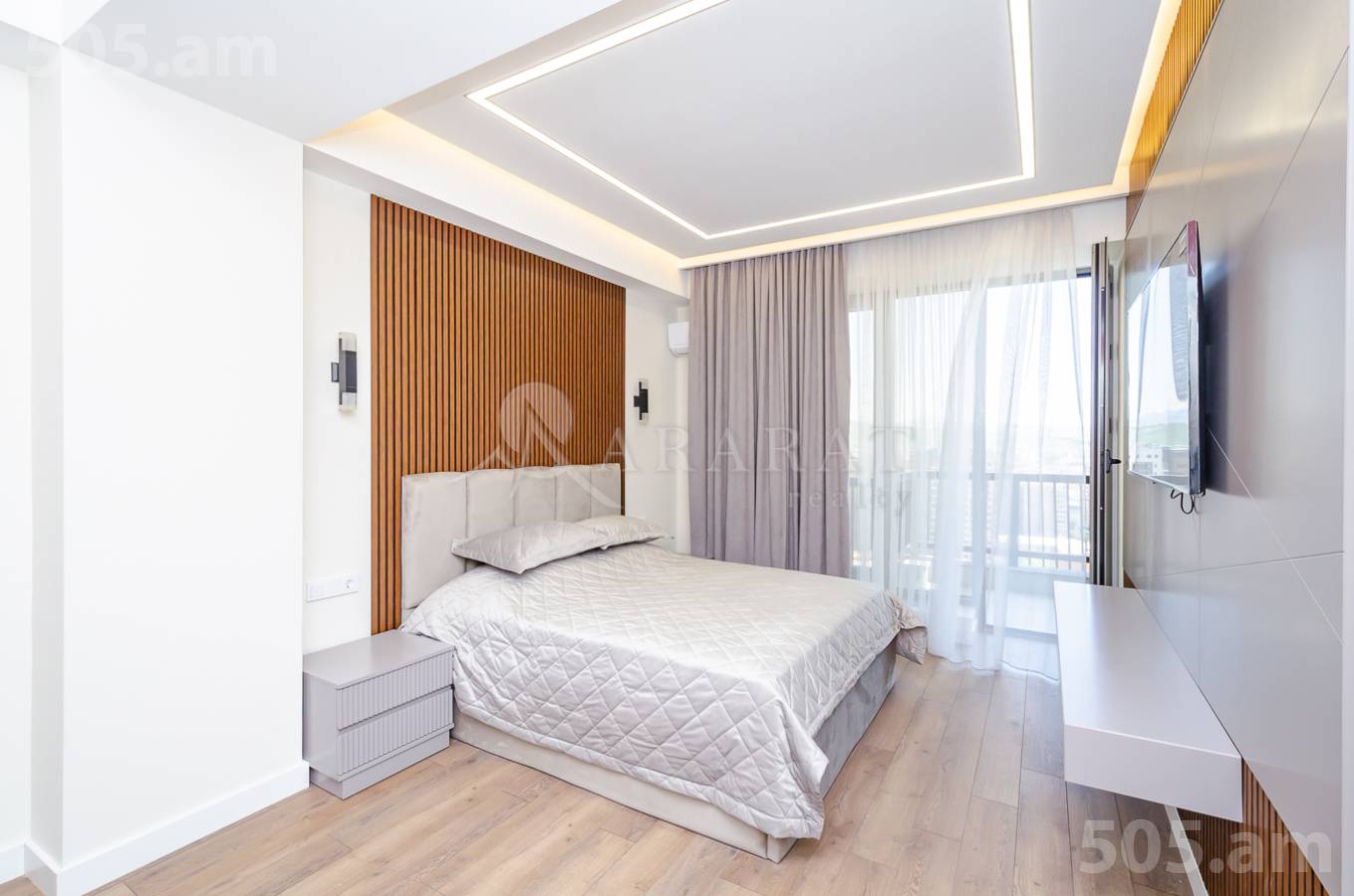 4 bedroom apartment for sale خیابان پارونیان, مرکز شهر ایروان, 150354