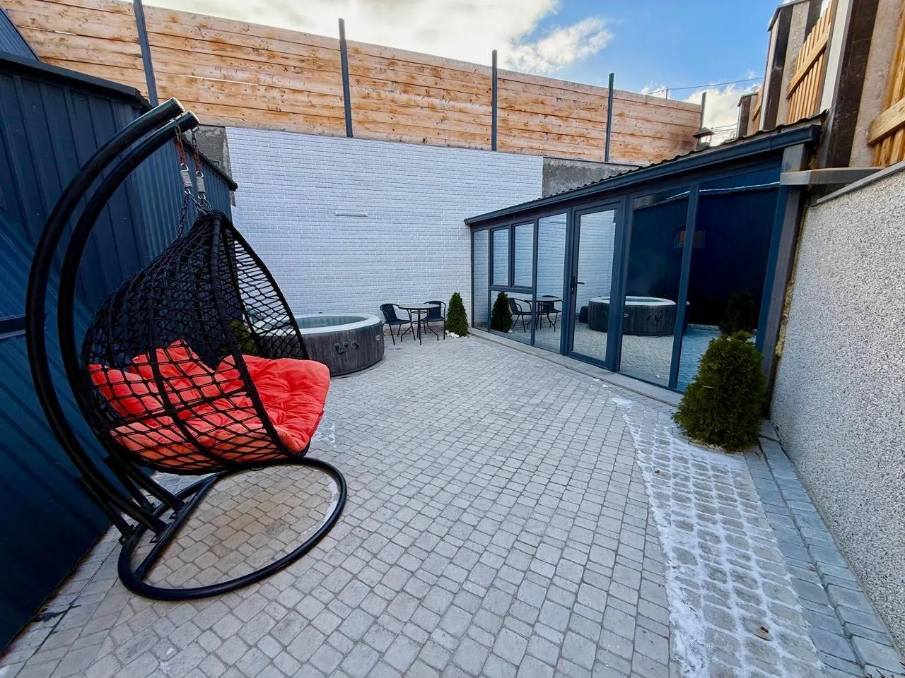 Купить коммерческoе помещение , акадор Котайк, 159464