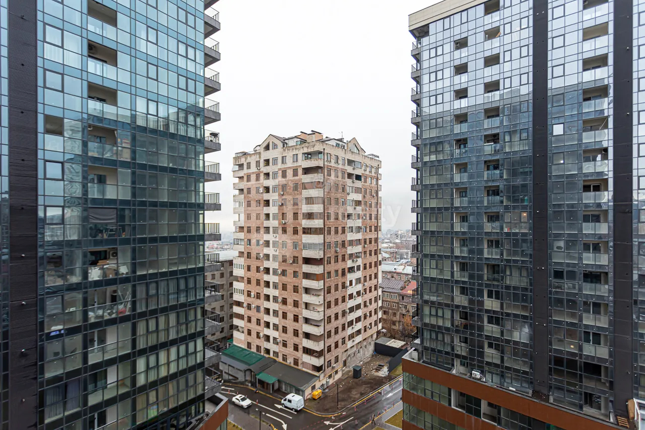 3 bedroom apartment for sale خیابان کومیتاس, عربگیر ایروان, 159367