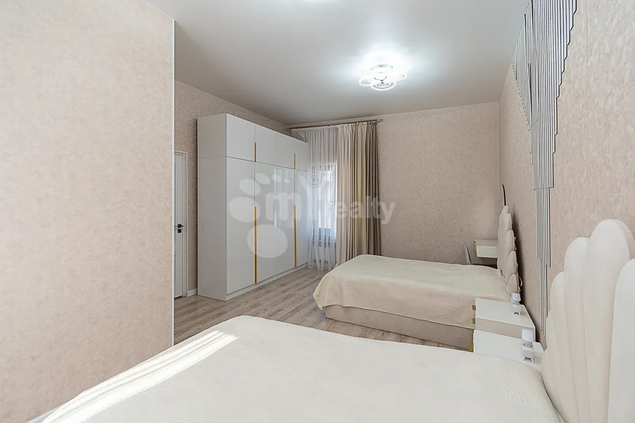 House for sale Lukashin St, Adshapnjak Yerevan, 161303