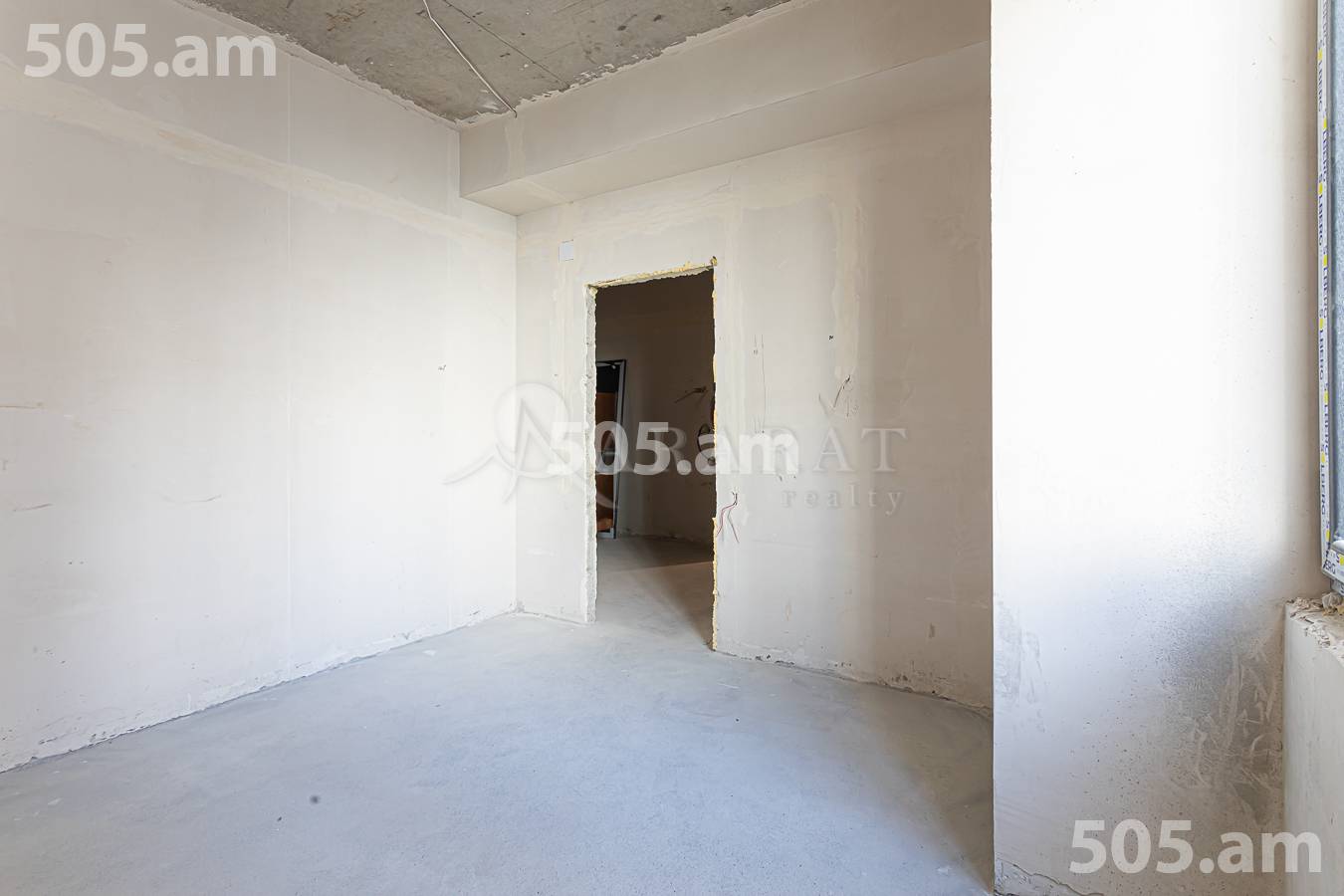4 bedroom apartment for sale خیابان گِریبودوف, عربگیر ایروان, 156737