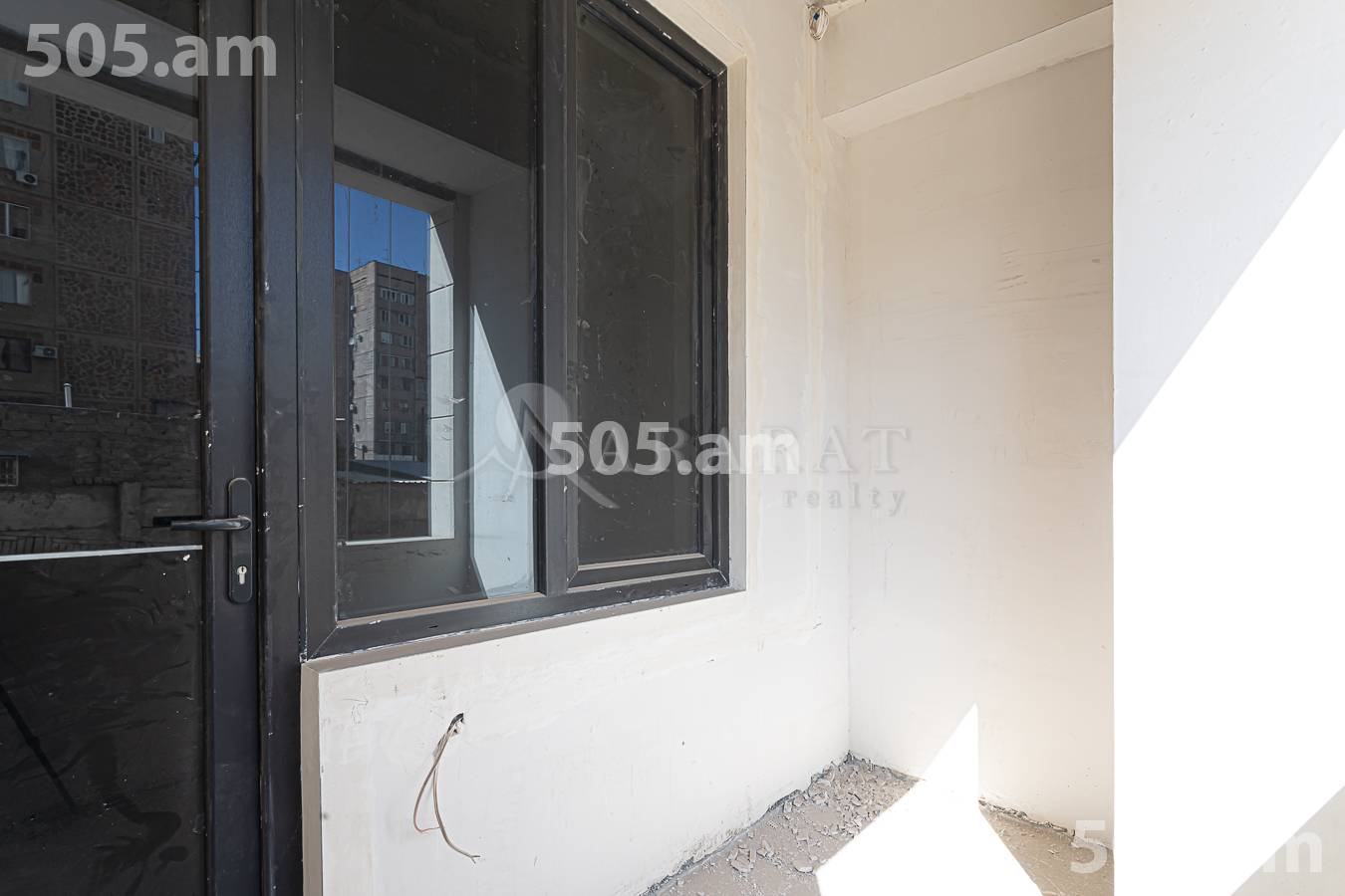 4 bedroom apartment for sale خیابان گِریبودوف, عربگیر ایروان, 156737