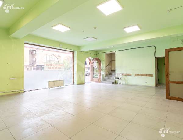 komercion-vardzakalutyun-Yerevan-Center