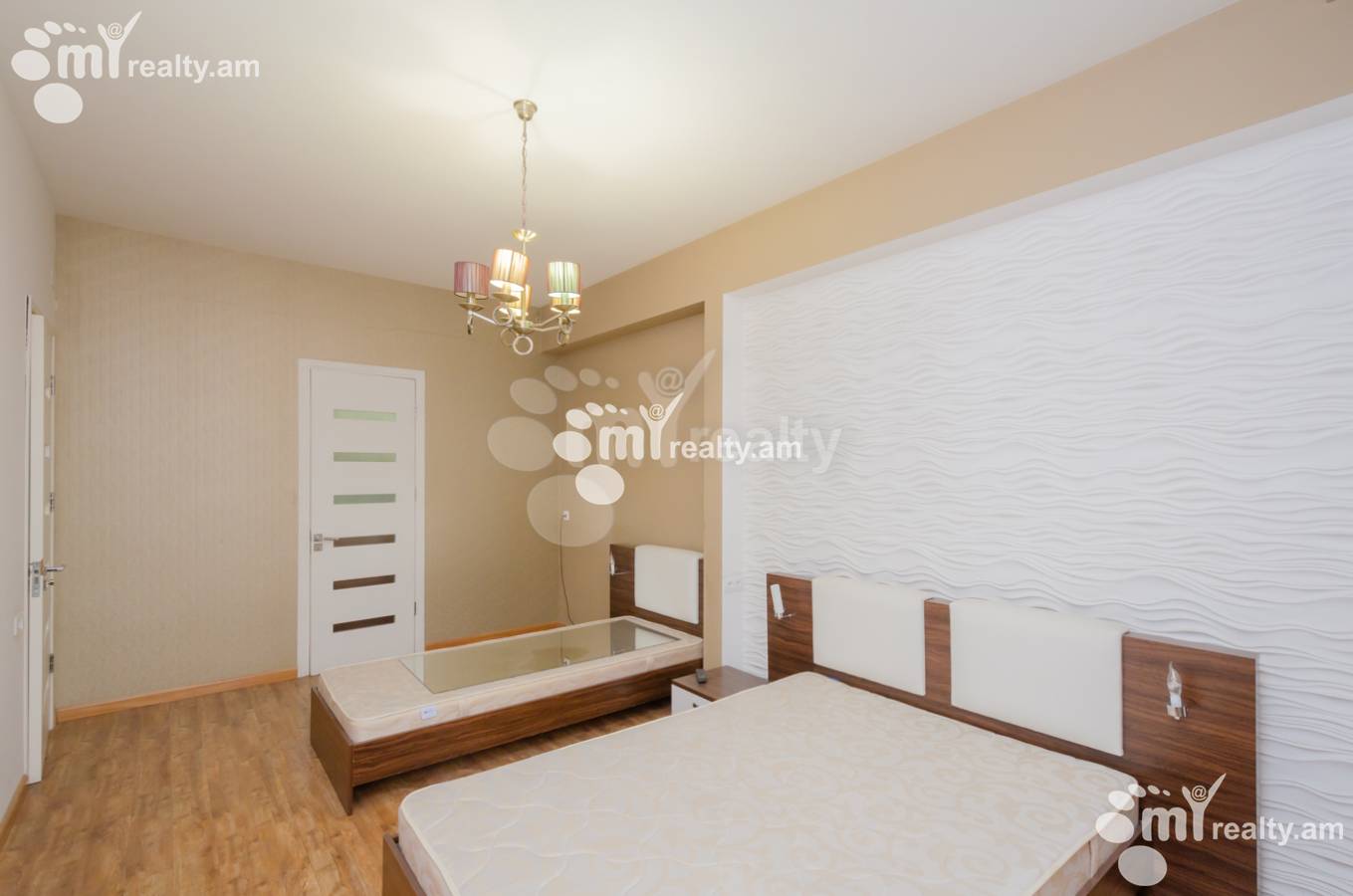 3 bedroom apartment for sale Mashtots Ave, Center Yerevan, 138013