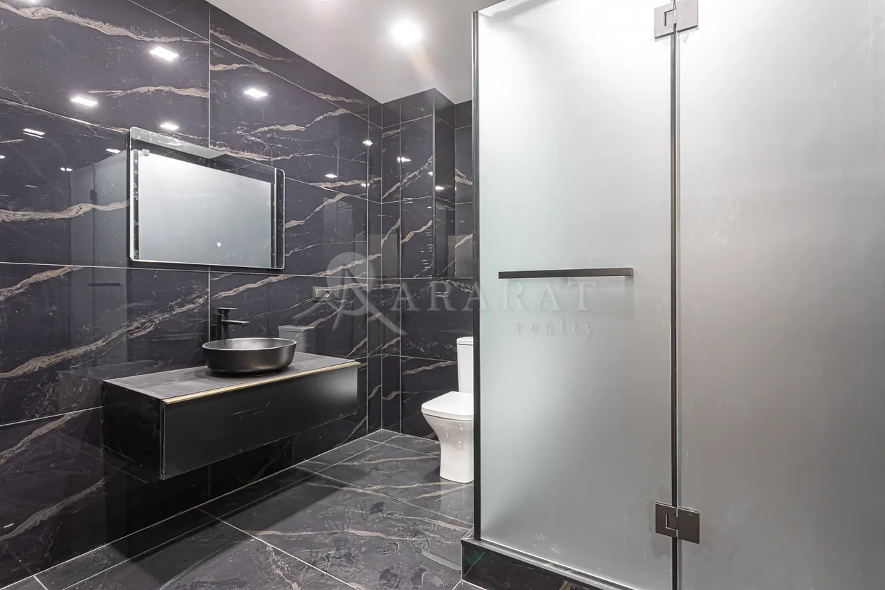 3 bedroom apartment for sale خیابان مالخاسیانتس, عربگیر ایروان, 157859