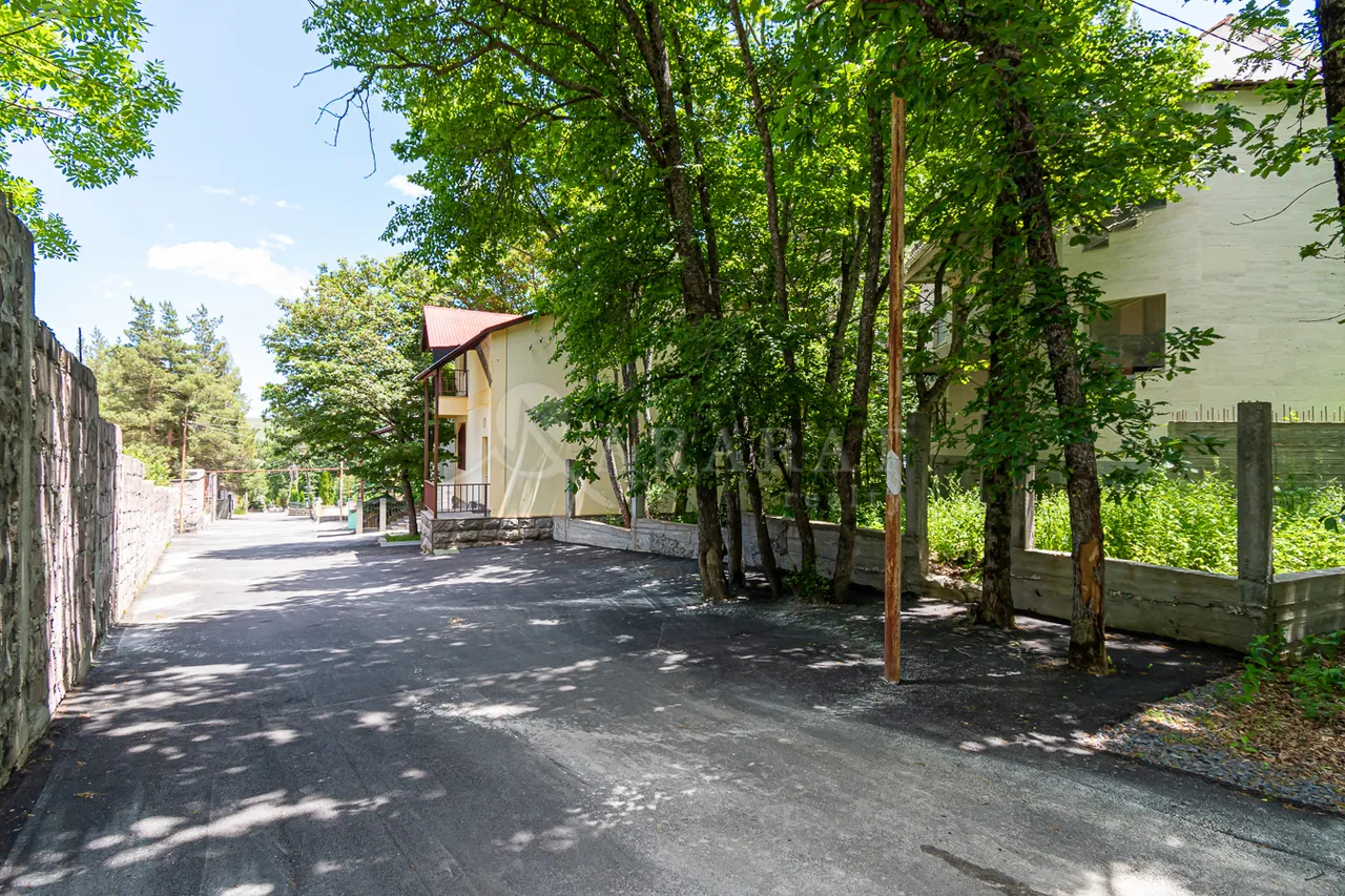 Առանձնատուն  Վ․Հարությունյան փողոց, Ծաղկաձոր Կոտայք, 157256