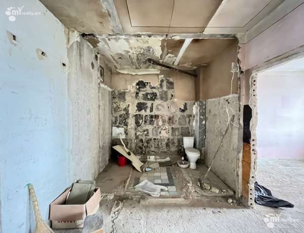 bnakaran/4-senyakanoc/Mikoyan+St/Nor-Nork/Yerevan