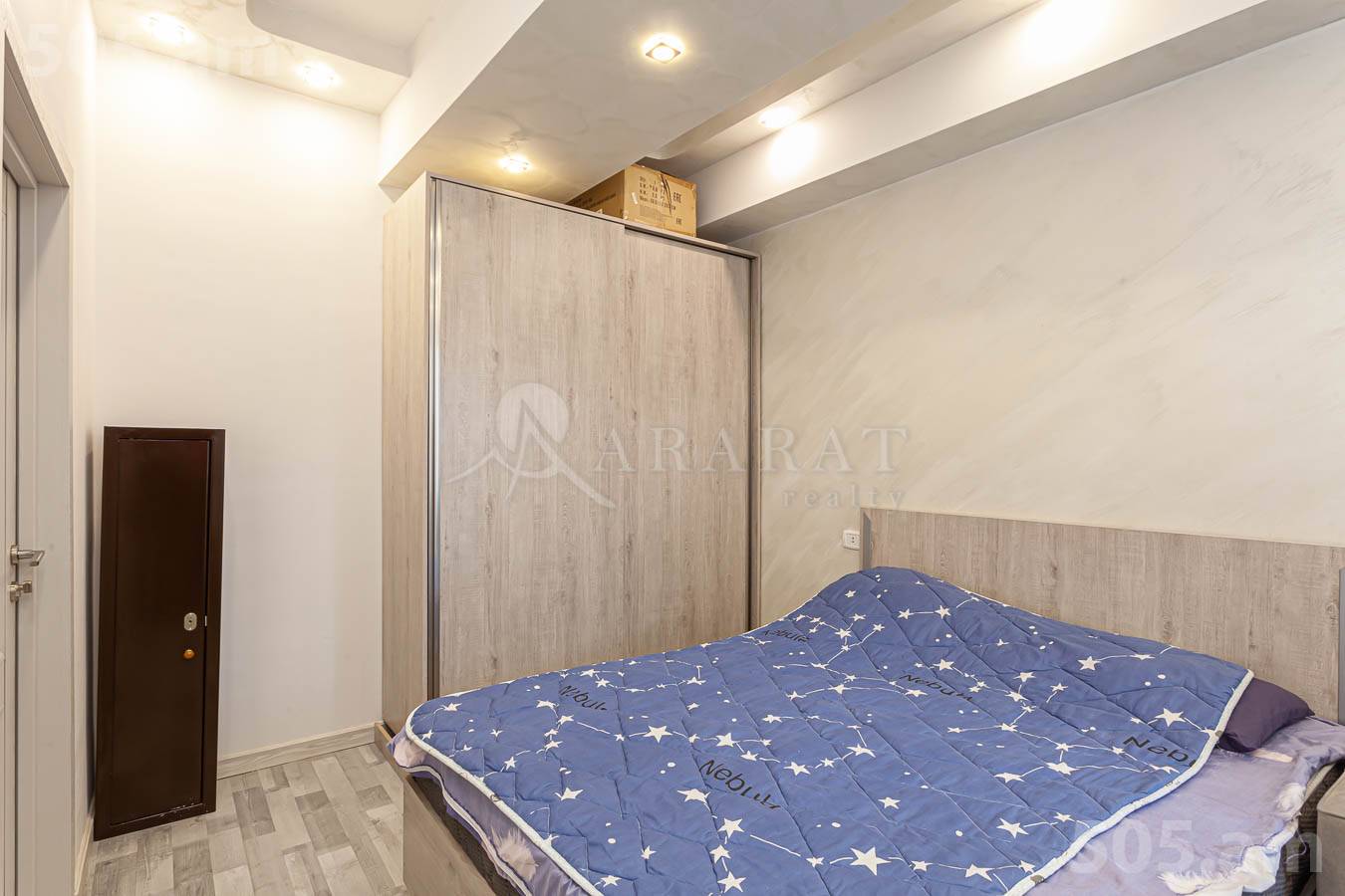 Купить 2 комнатную квартиру В.Вагаршян ул, Арабкир Ереван, 153500