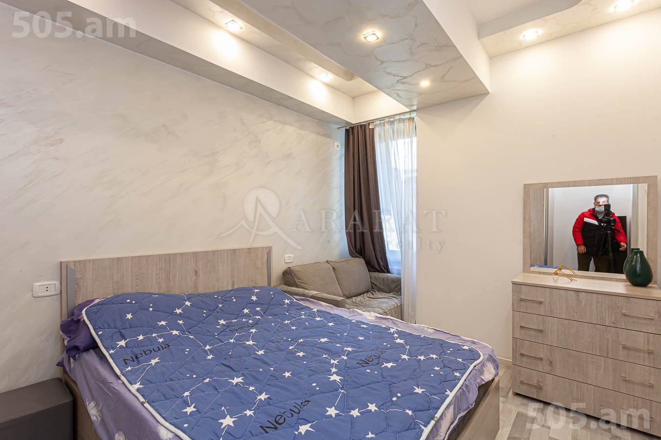 Купить 2 комнатную квартиру В.Вагаршян ул, Арабкир Ереван, 153500