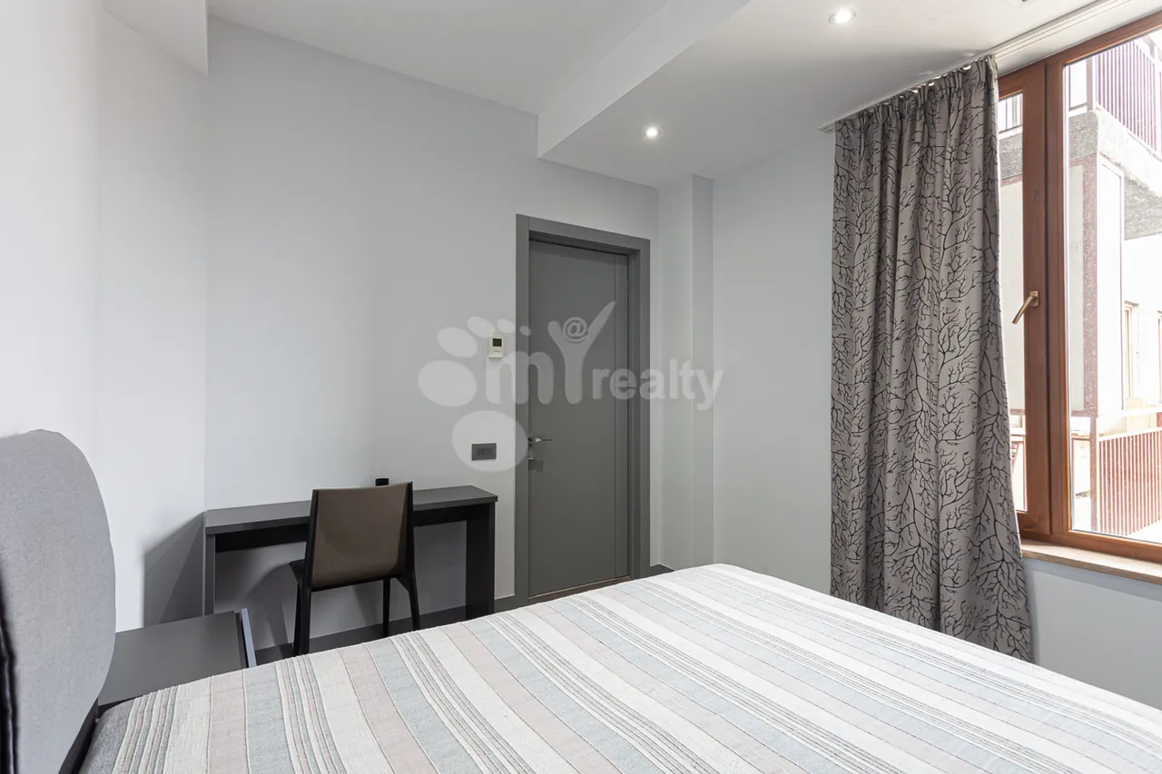 3 bedroom apartment for sale rue d'Amiryan, Center Yerevan, 161375