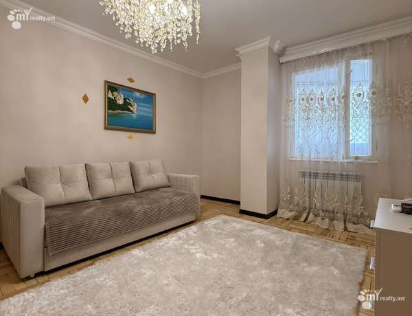 3-senyakanoc-bnakaran-vacharq-Yerevan-Ajapnyak