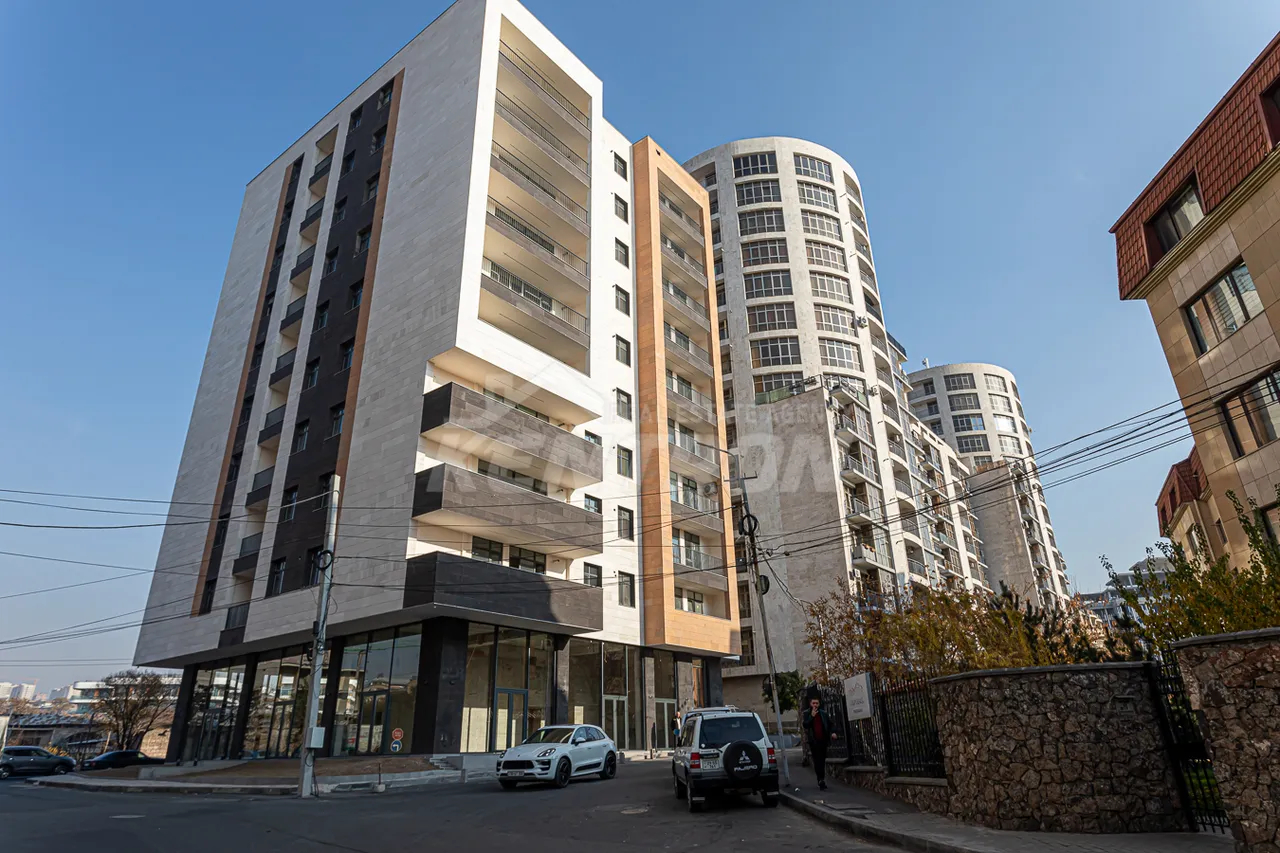 3 bedroom apartment for sale Antarayin St, Center Yerevan, 157847