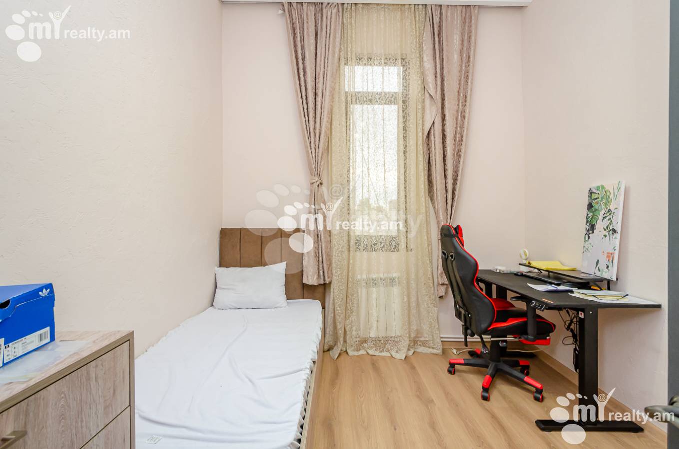 3 սենյականոց բնակարան  Կորյուն փող, Կենտրոն Երևան, 154209