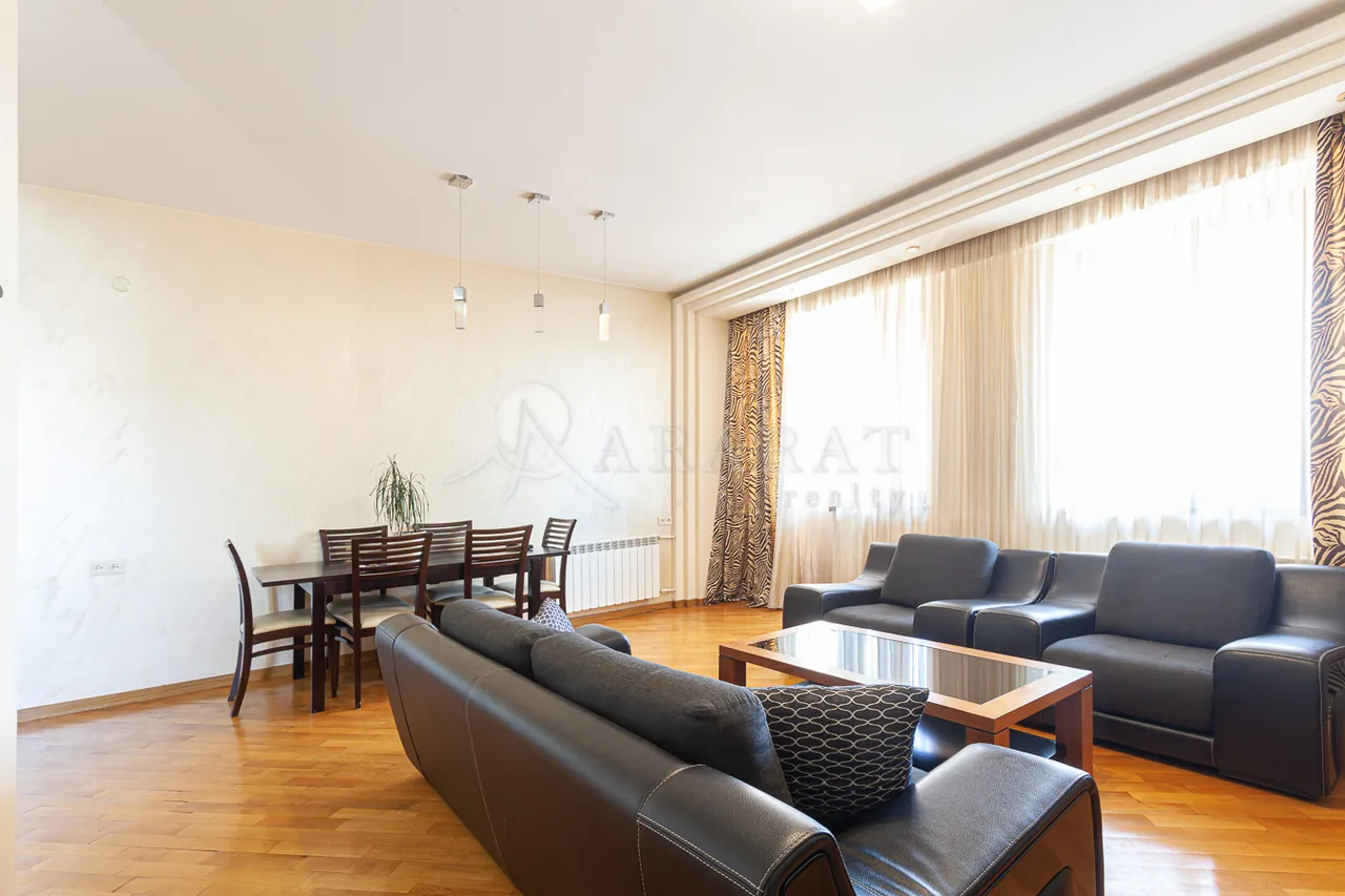 3 bedroom apartment for sale rue d'Amiryan, Center Yerevan, 158288