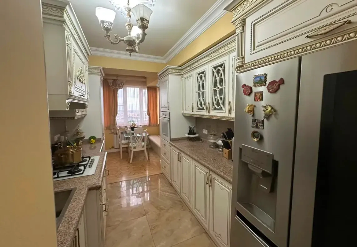 4 bedroom apartment for sale خیابان 37 عربکیر, عربگیر ایروان, 160846