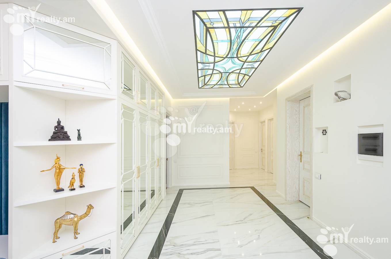 Снять 4 комнатную квартиру Амирян ул, Центр Ереван, 145989