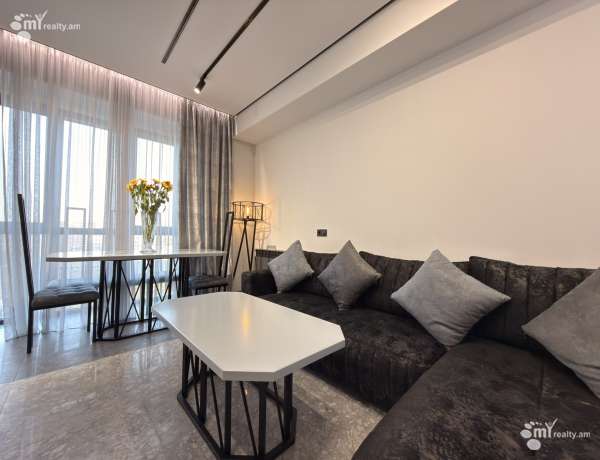 2-senyakanoc-bnakaran-vacharq-Yerevan-Ajapnyak