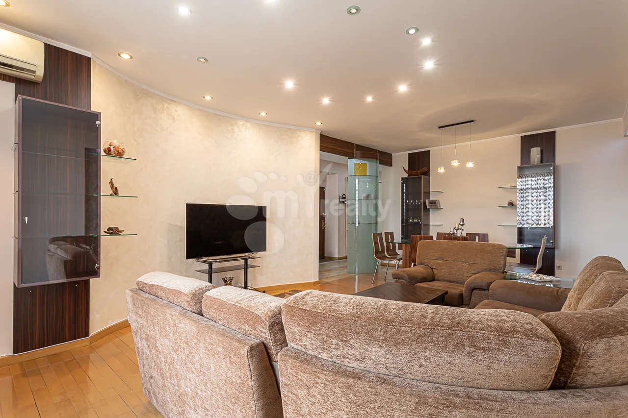 3 bedroom apartment for rent D. Demirchyan St, Center Yerevan, 158777