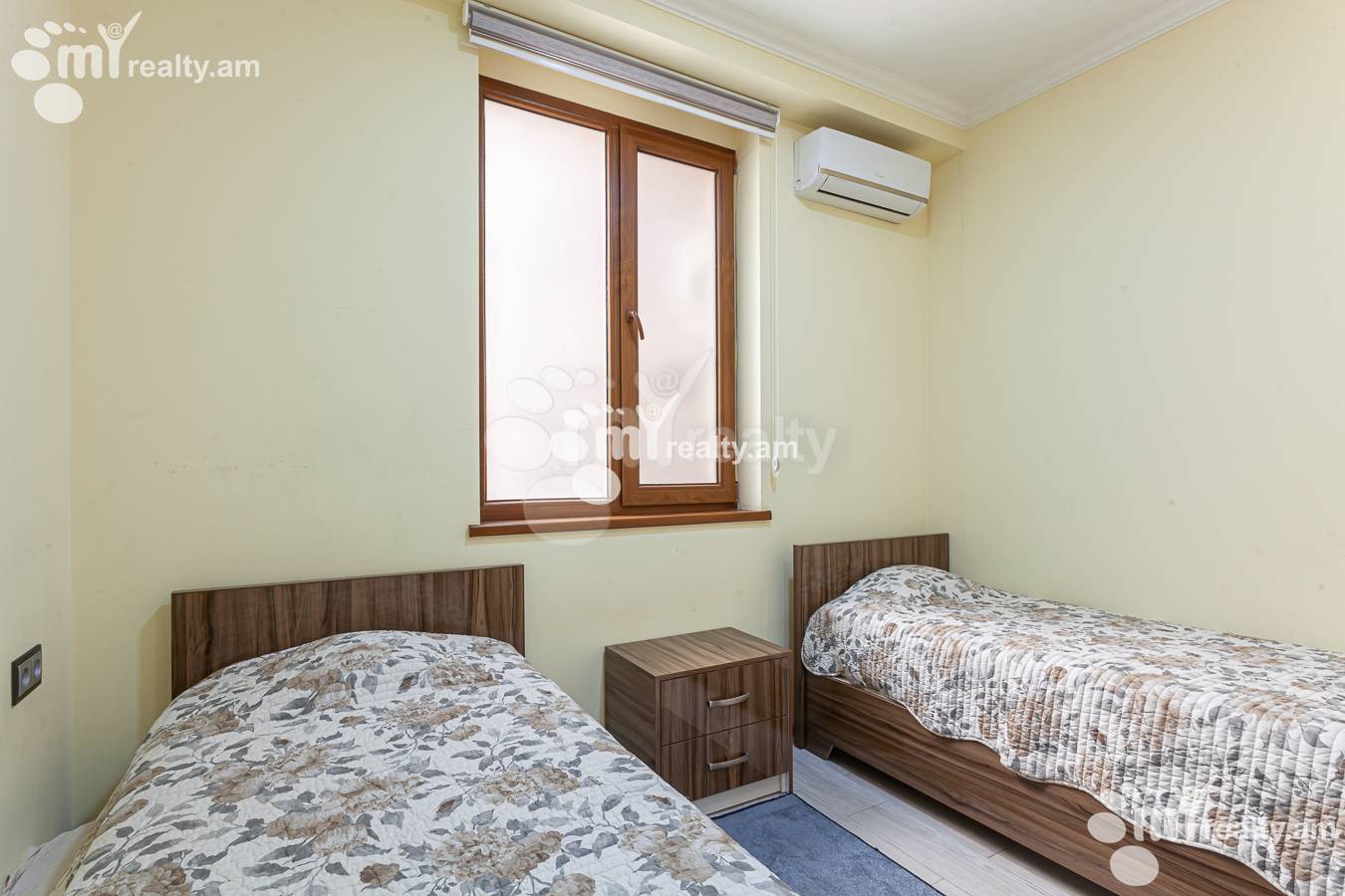 3 bedroom apartment for rent Amiryan St, Center Yerevan, 155460