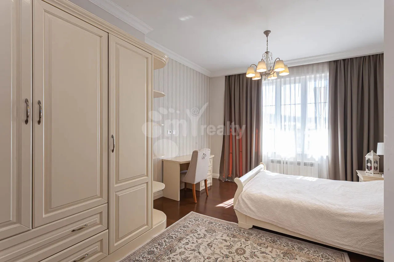 4 bedroom apartment for rent خیابان تومانیان کوچه 1, مرکز شهر ایروان, 158987