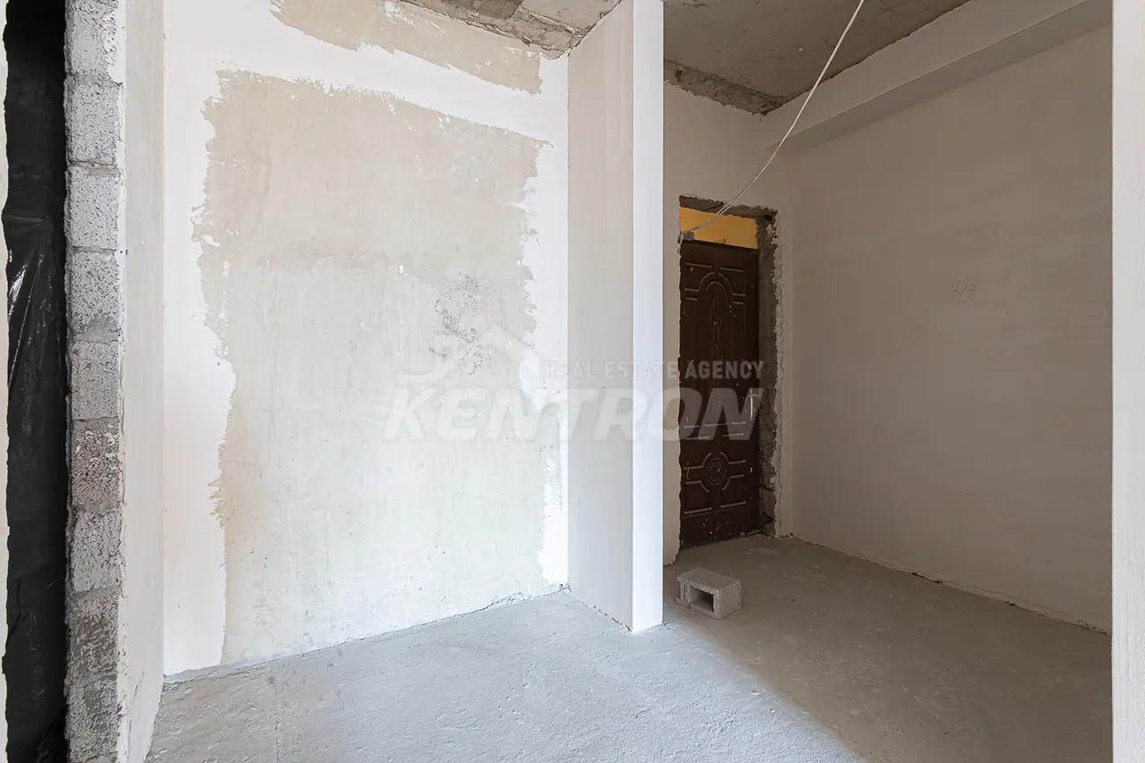 4 bedroom apartment for sale خیابان آرام, مرکز شهر ایروان, 157559