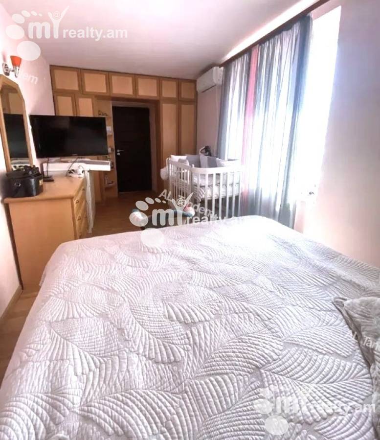 3 bedroom apartment for sale Tigran Mets Ave, Center Yerevan, 148329