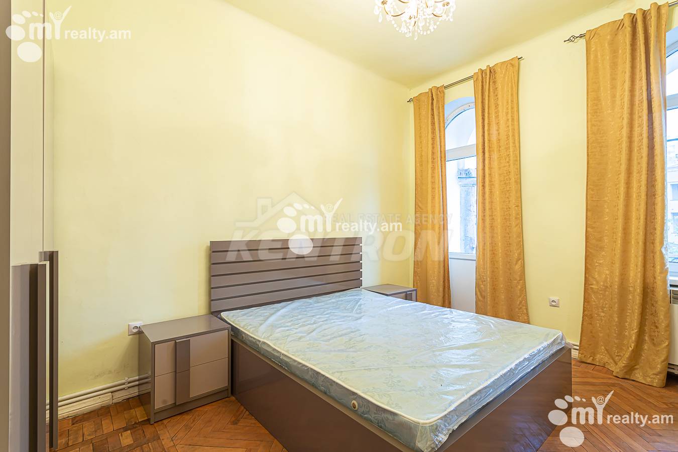 3 սենյականոց բնակարան  Չարենցի փող, Կենտրոն Երևան, 156878