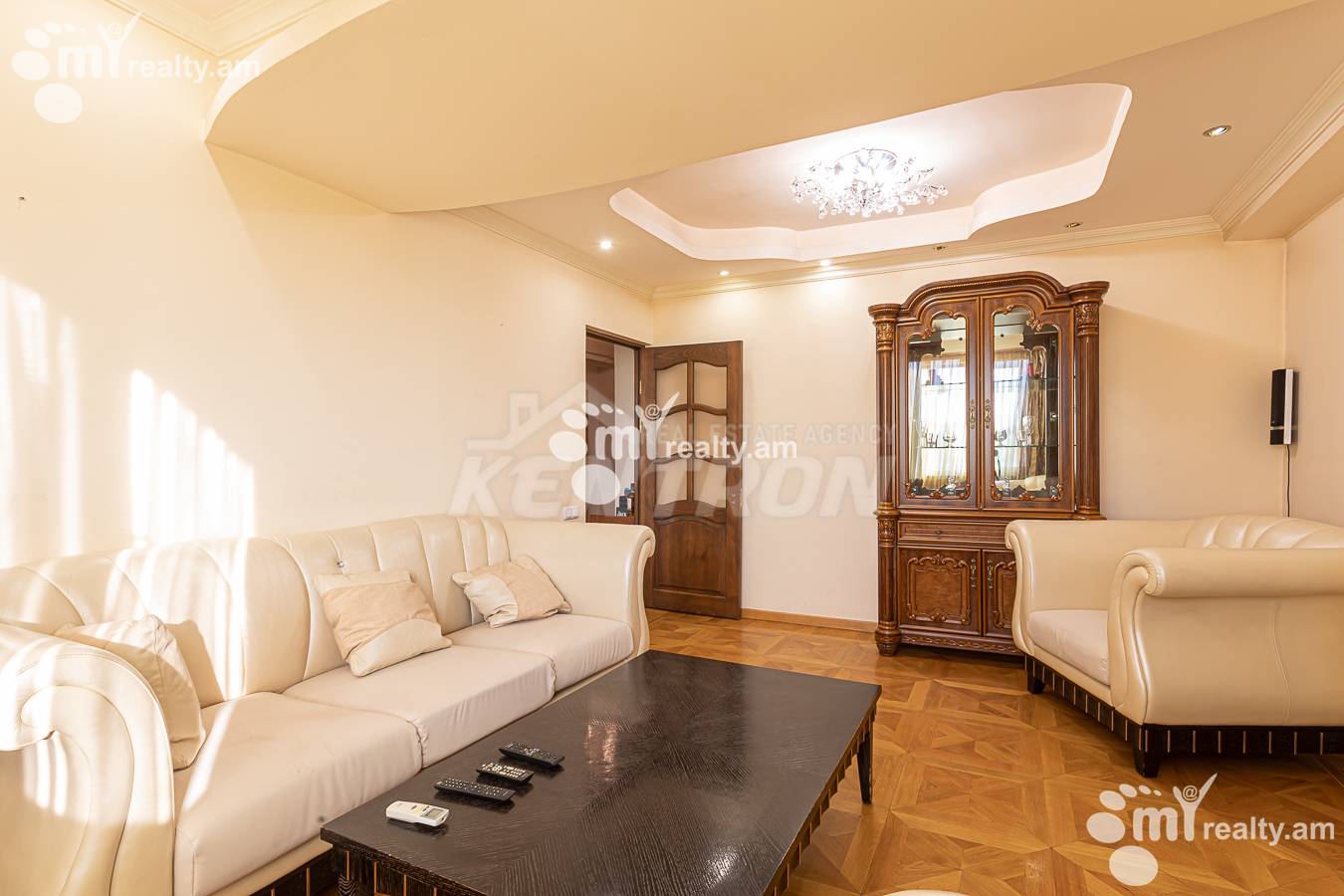 2 bedroom apartment for rent Saryan St, Center Yerevan, 156765