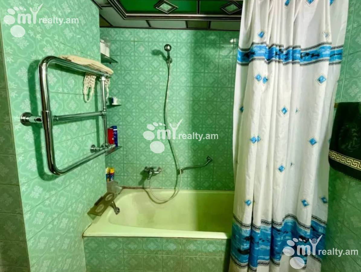 4 սենյականոց բնակարան  Վ.Վաղարշյան փող, Արաբկիր Երևան, 159593