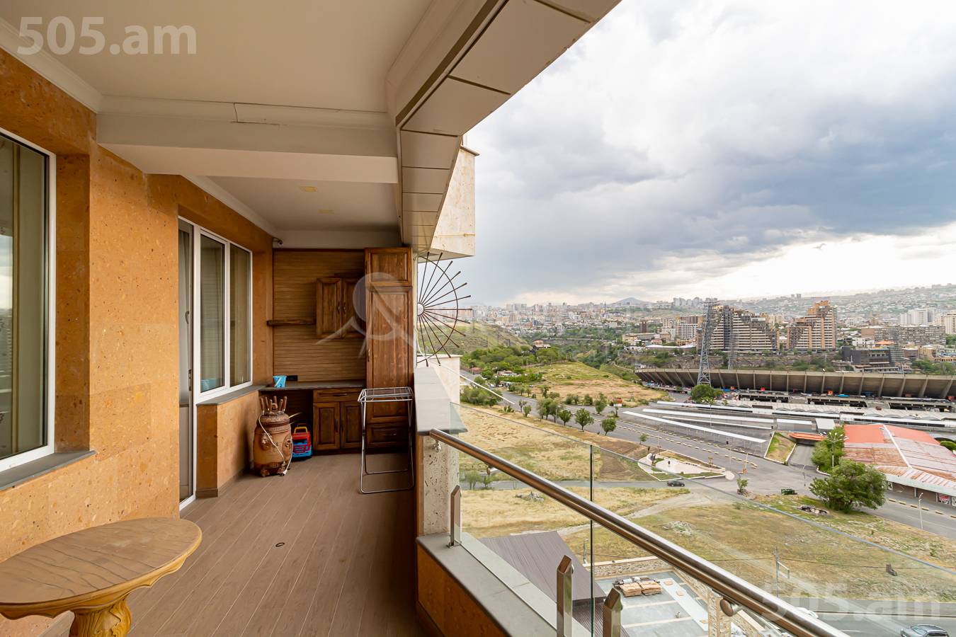 3 սենյականոց բնակարան  Ծիծեռնակաբերդի խճուղի, Կենտրոն Երևան, 153588