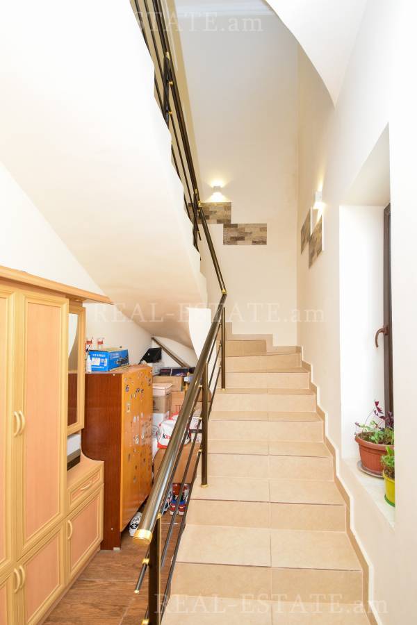 House for sale Paruyr Sevak  dis. 17 street, Awan Yerevan, 122785