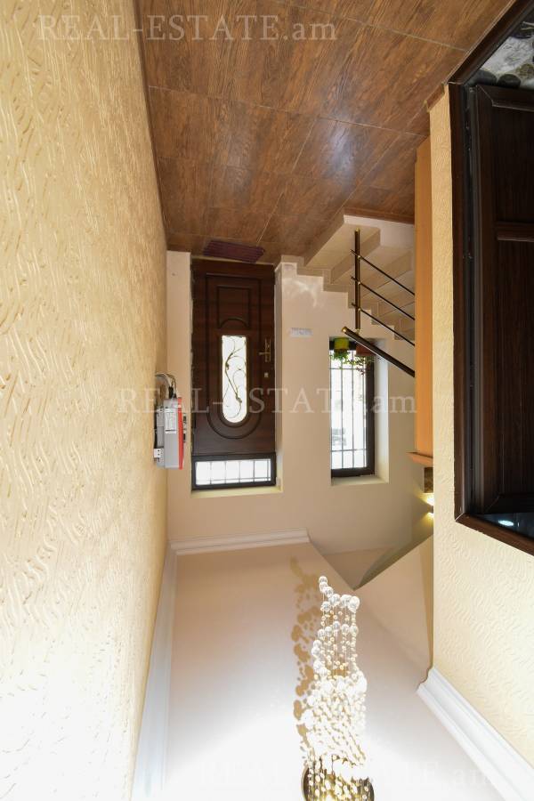 House for sale Paruyr Sevak  dis. 17 street, Awan Yerevan, 122785