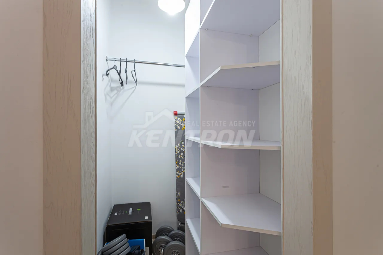 3 bedroom apartment for sale Argishti St, Center Yerevan, 157267