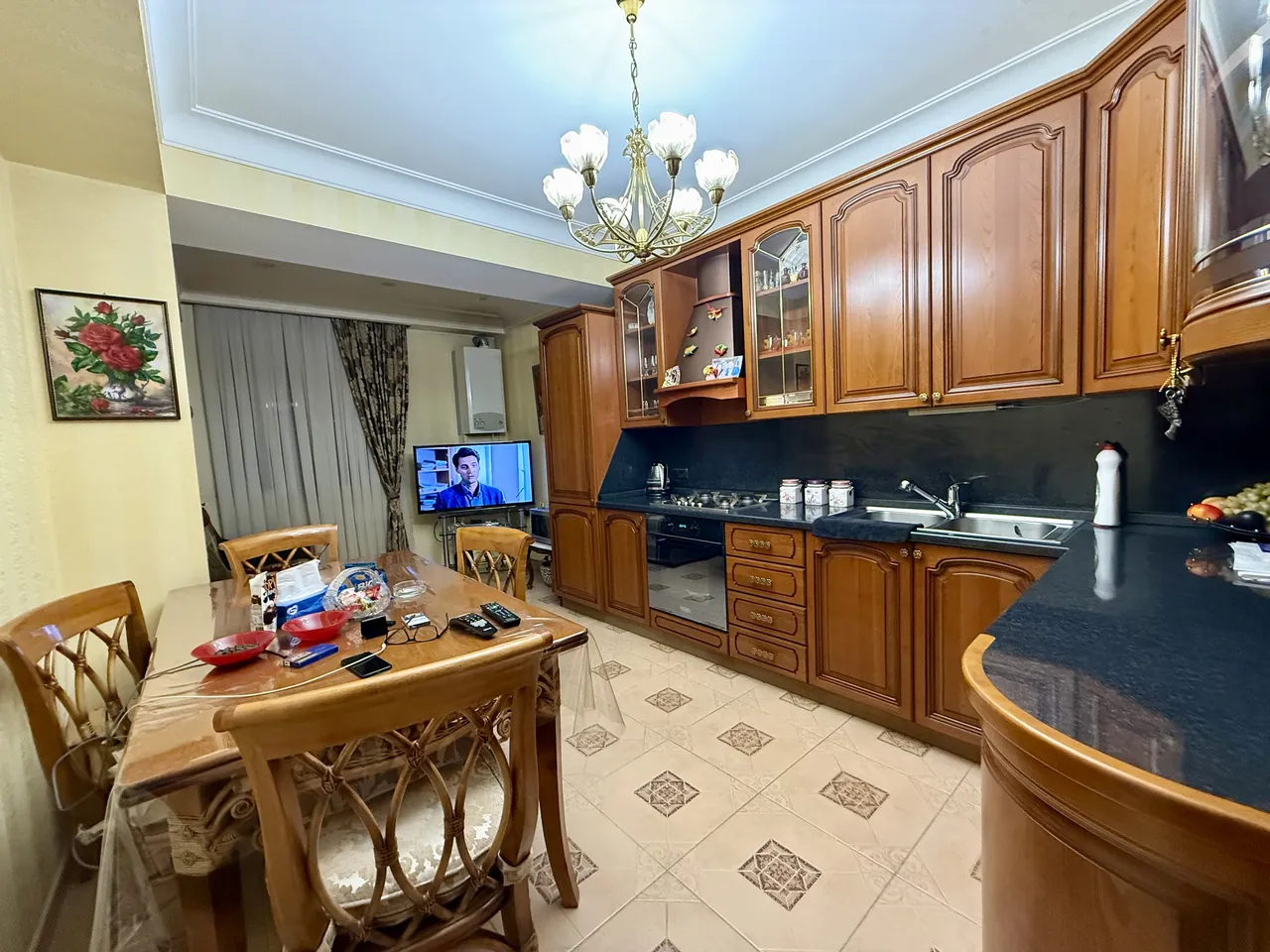 3 bedroom apartment for sale Hakobyan St, Arabkir Yerevan, 159044