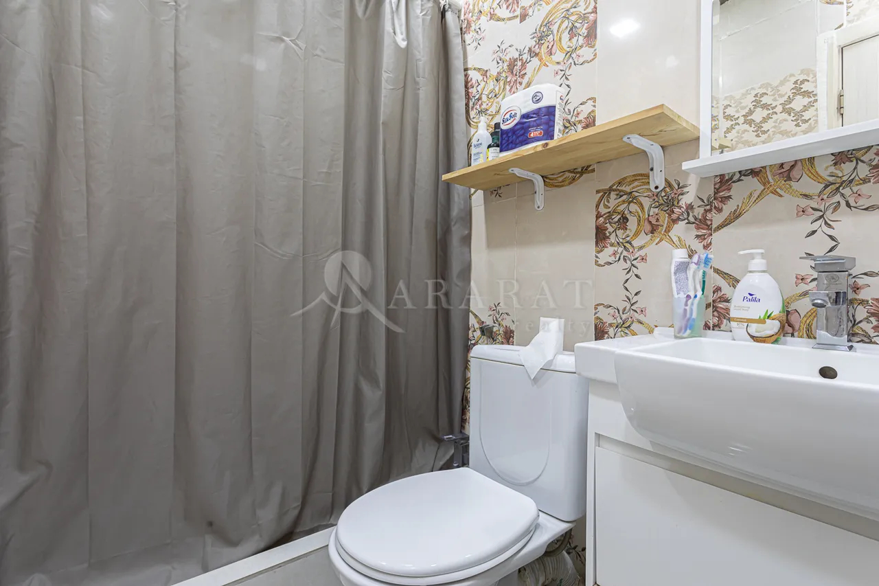 3 bedroom apartment for sale Hovsep Emin St, Arabkir Yerevan, 159403