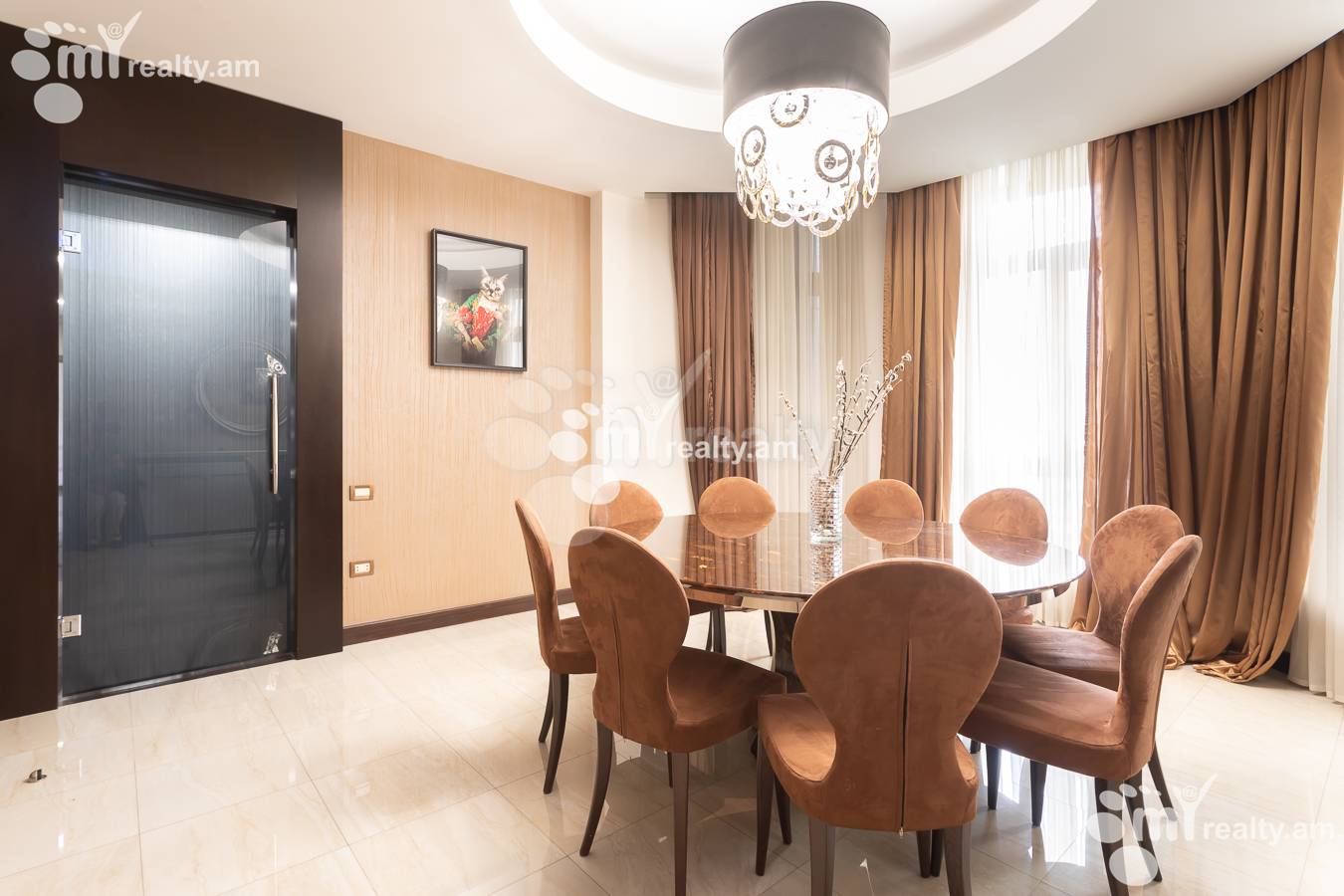 4 bedroom apartment for sale Northern(Hyusisayin)  Ave, Center Yerevan, 156120