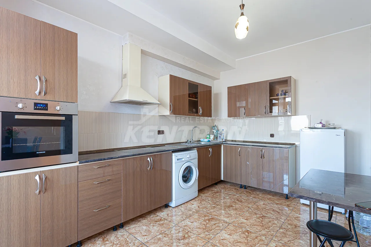 3 bedroom apartment for sale Tsitsernakaberd Highway, Center Yerevan, 158898
