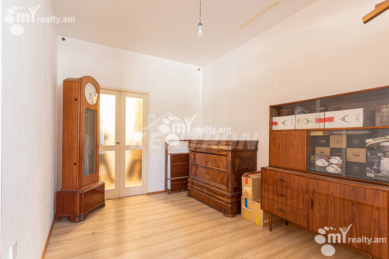 2 bedroom apartment for sale خیابان تامانیان, مرکز شهر ایروان, 157111