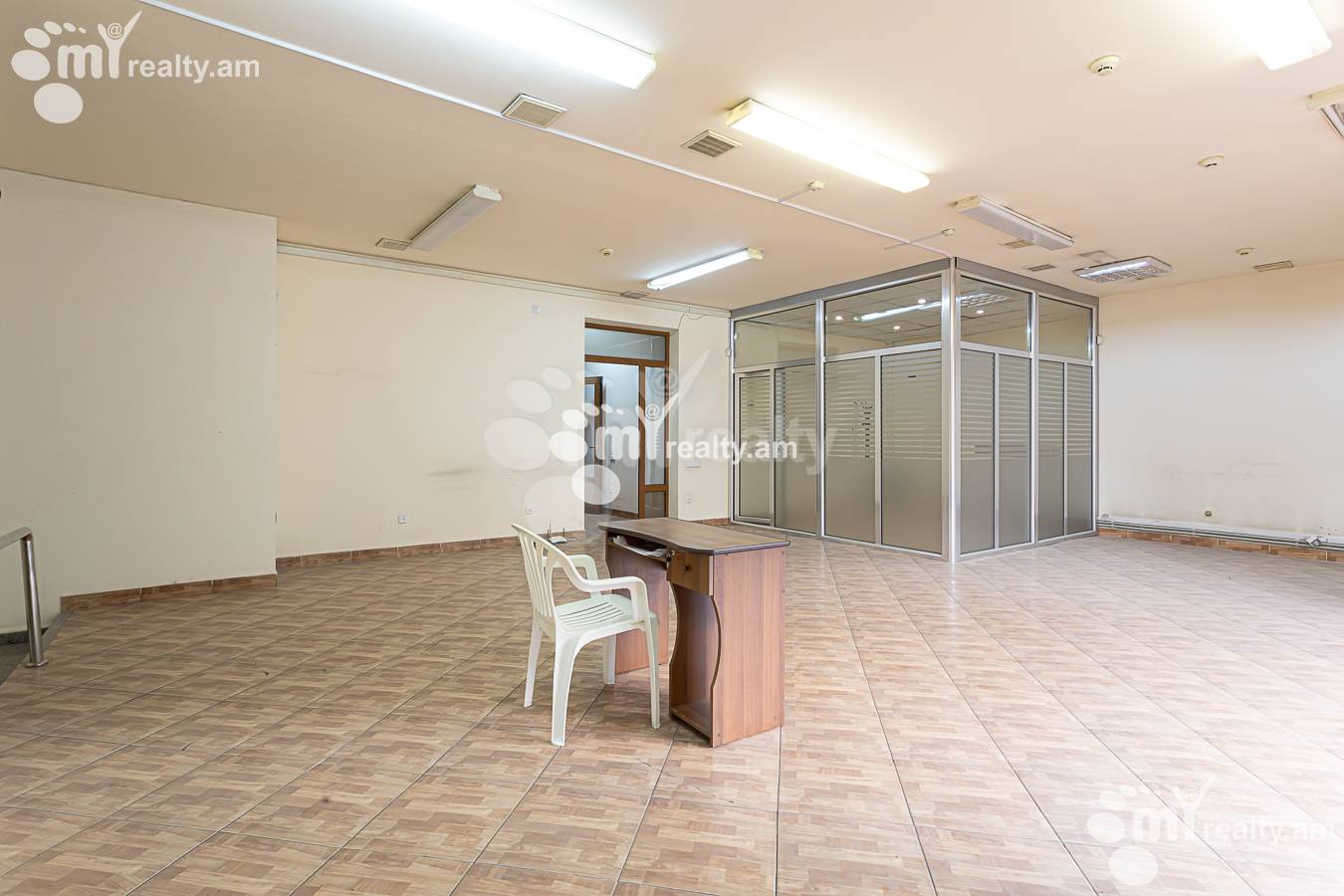 Commercial for rent خیابان اِ. کوچار, مرکز شهر ایروان, 156377
