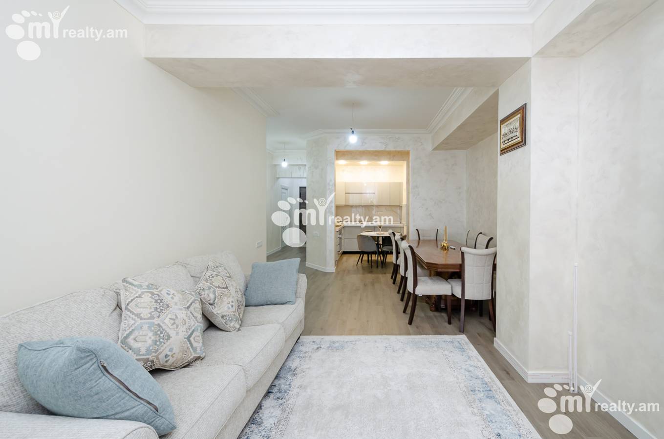 3 bedroom apartment for sale Rostom St, Center Yerevan, 143353