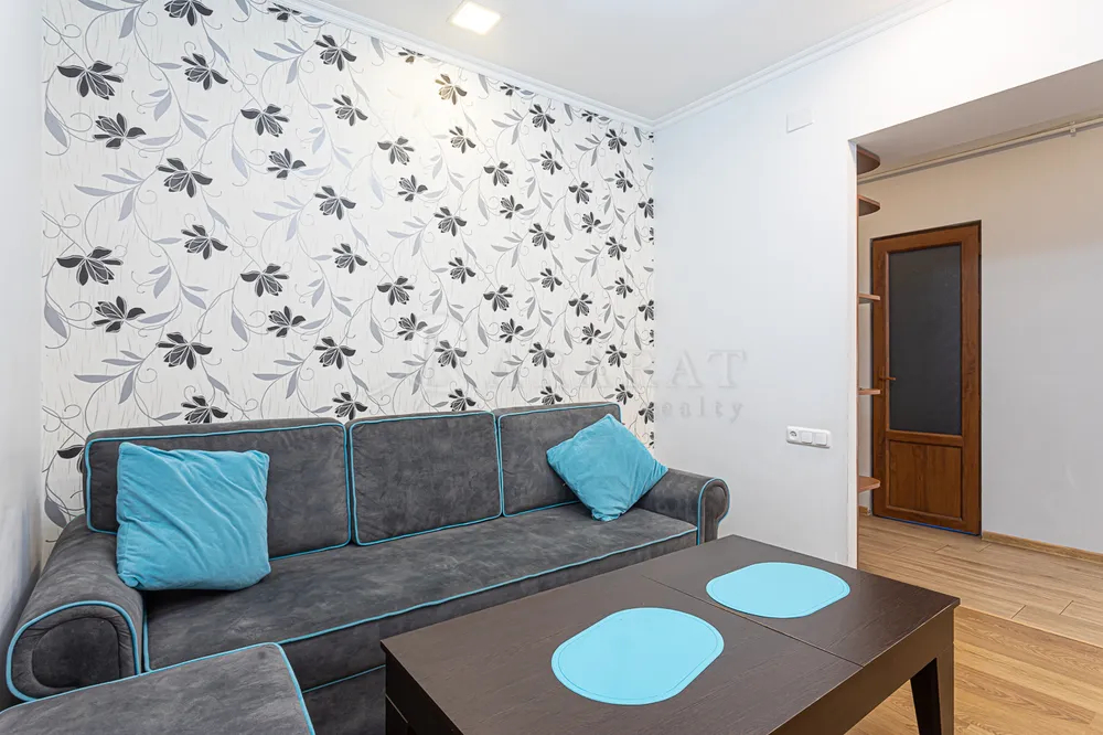 2-bedroom/apartment-for-rent/Saryan+St/Center/Yerevan