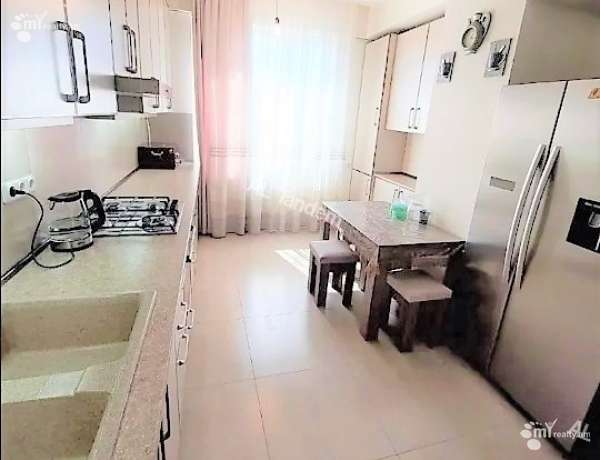 3-senyakanoc-bnakaran-vacharq-Yerevan-Ajapnyak