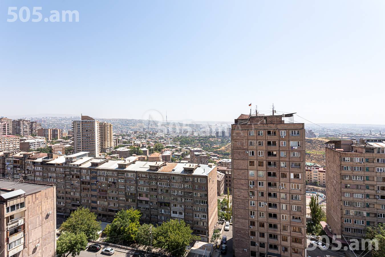 3 bedroom apartment for sale (خیابان باقرامیان (کِنترون, مرکز شهر ایروان, 156525