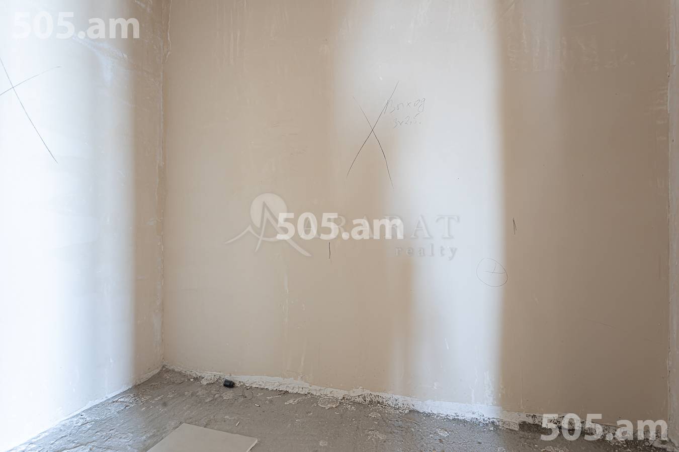 3 bedroom apartment for sale (خیابان باقرامیان (کِنترون, مرکز شهر ایروان, 156525