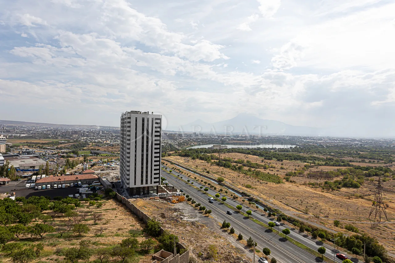 3 bedroom apartment for sale خیابان تسوواکال ایساکوف, مرکز شهر ایروان, 157223