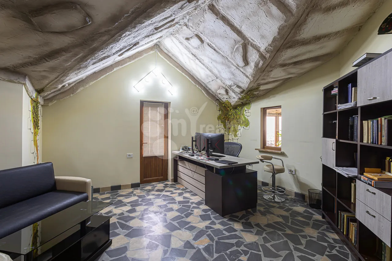 House for sale Duryan disrtict, Avan Yerevan, 160109