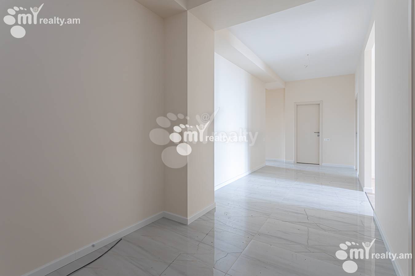 4 bedroom apartment for sale خیابان وراساکان, عربگیر ایروان, 156804