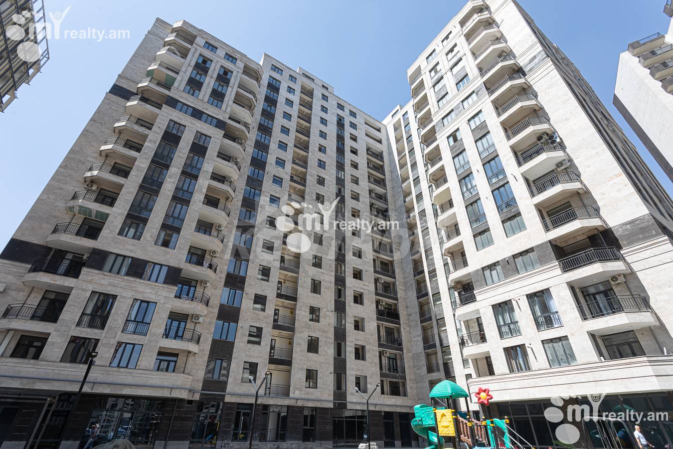 3 սենյականոց բնակարան  Լենինգրադյան փող, Աջափնյակ Երևան, 156597