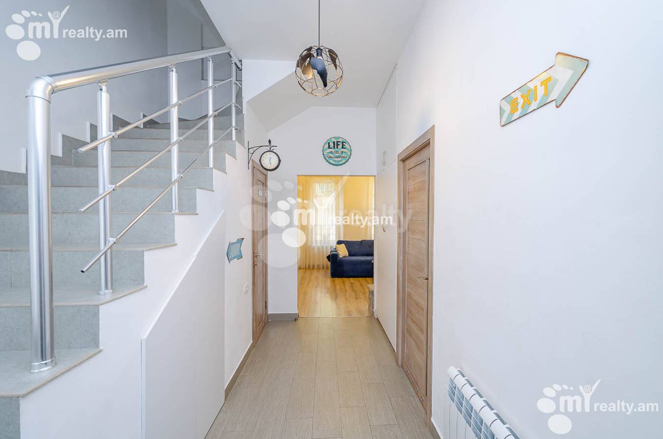 House for sale G 1 dis., Ajapnyak Yerevan, 143604